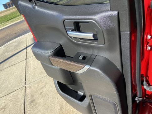 Used 2019 GMC Sierra 1500 SLE w/ SLE Value Package image 51