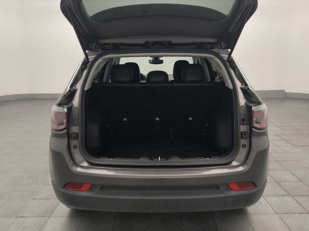 Used 2021 Jeep Compass Latitude FWD image 29