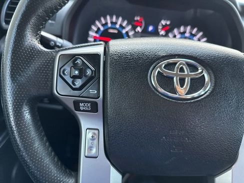 Used 2016 Toyota 4Runner SR5 AWD/4WD image 41