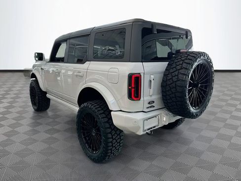 New 2025 Ford Bronco Outer Banks image 5
