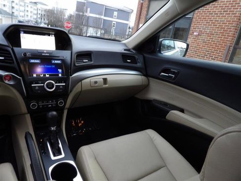 Used 2018 Acura ILX image 15