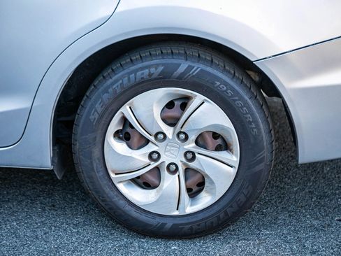 Used 2014 Honda Civic LX image 9