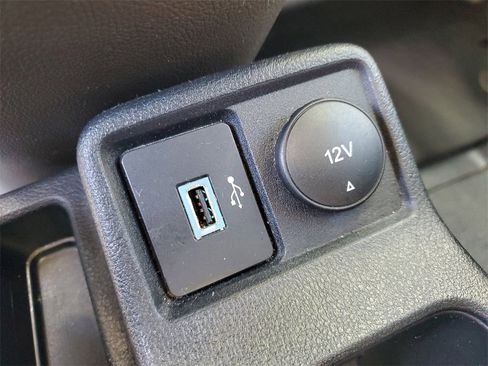 Used 2021 Ford Transit Connect XL image 26