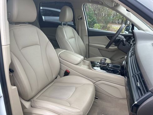 Used 2018 Audi Q7 3.0T Prestige image 48