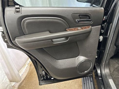 Used 2014 GMC Yukon Denali image 25