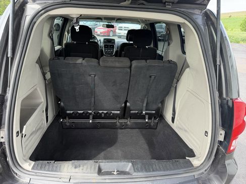 Used 2016 Dodge Grand Caravan SE w/ Quick Order Package 29E SE FWD image 16