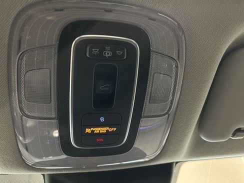 Used 2023 Hyundai Elantra Limited w/ Cargo Package image 11