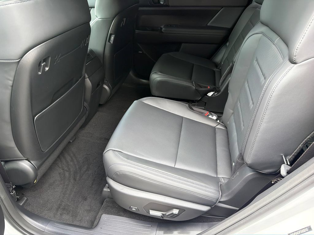 New 2026 Hyundai Santa Fe Calligraphy FWD image 21