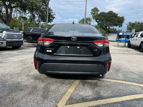 Used 2020 Toyota Corolla LE FWD image 6