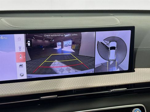 Certified 2025 Genesis GV80 3.5T Prestige image 17