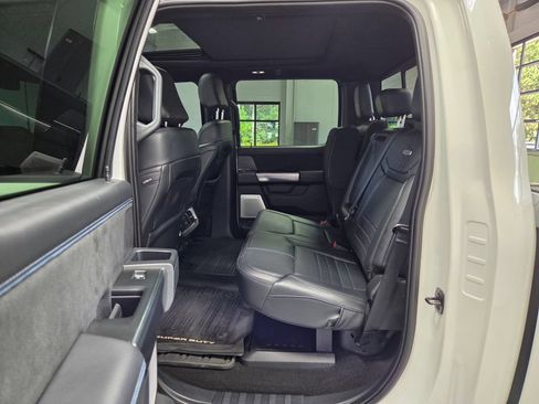 Used 2025 Ford F250 Platinum w/ Tremor Off-Road Package AWD/4WD image 22