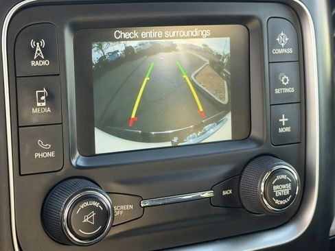 Used 2018 RAM 2500 Tradesman w/ Chrome Appearance Group image 19