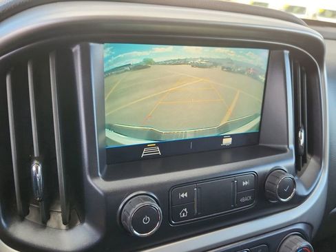 Used 2022 Chevrolet Colorado LT w/ LT Convenience Package image 25