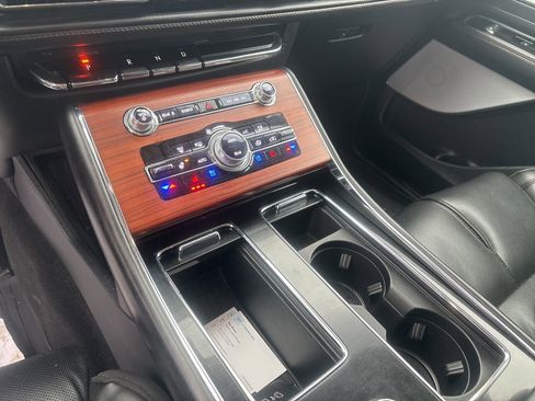 Used 2022 Lincoln Aviator Reserve w/ Equipment Group 201A image 18