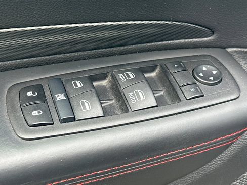 Used 2024 Dodge Durango GT AWD/4WD image 12