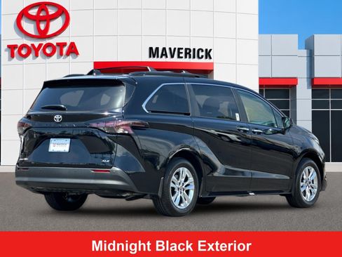 New 2026 Toyota Sienna XLE AWD/4WD image 5