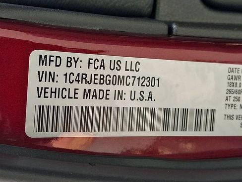 Used 2021 Jeep Grand Cherokee Limited RWD image 32