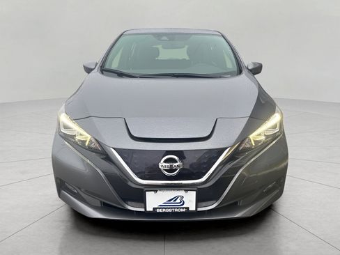 Used 2019 Nissan Leaf SV w/ SV Technology Package image 3