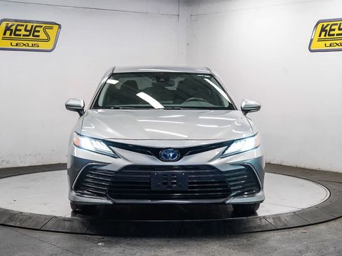 Used 2022 Toyota Camry XLE FWD image 6