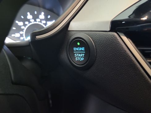 Certified 2022 Ford Escape SEL FWD image 24