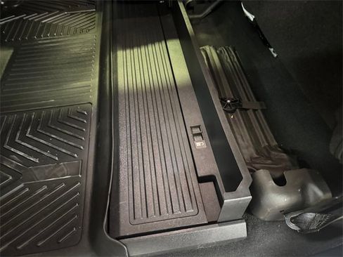 Used 2022 Ford F250 Lariat w/ Lariat Value Package image 30