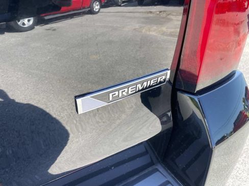 Used 2018 Chevrolet Tahoe Premier AWD/4WD image 19