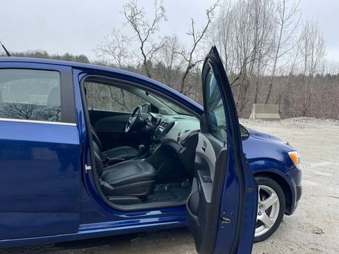 Used 2013 Chevrolet Sonic LTZ image 25