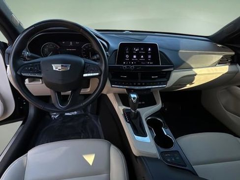 Used 2023 Cadillac CT4 Luxury RWD image 16