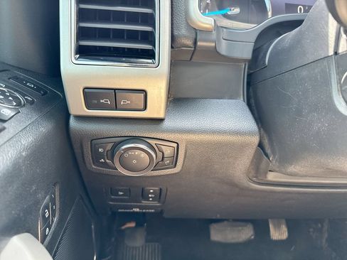 Used 2019 Ford F350 Lariat w/ Lariat Ultimate Package AWD/4WD image 19