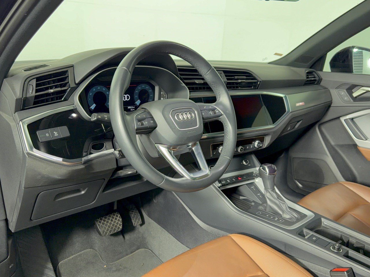 Used 2024 Audi Q3 2.0T Premium Plus AWD/4WD image 4