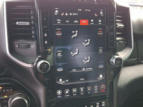 Used 2020 RAM 1500 Big Horn AWD/4WD image 17