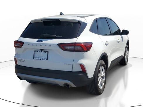 Used 2025 Ford Escape Active AWD/4WD image 6