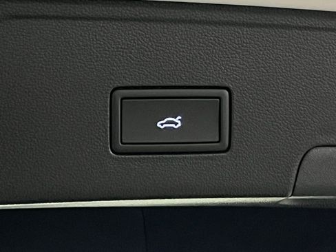 New 2026 Volkswagen Atlas Cross Sport SE image 40