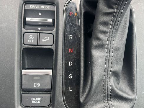 Used 2024 Honda CR-V LX image 15