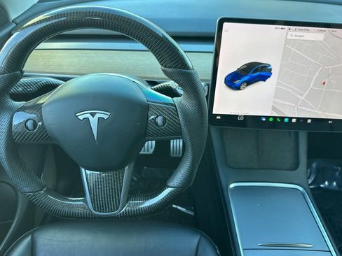 Used 2021 Tesla Model Y Performance image 27