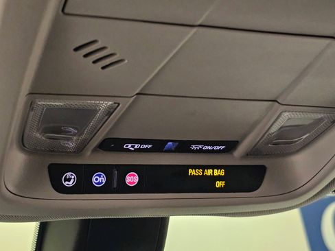 Used 2019 GMC Terrain SLT image 27