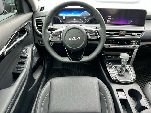 Used 2024 Kia Seltos SX w/ SX Sunroof Package AWD/4WD image 11
