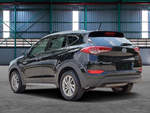 Used 2017 Hyundai Tucson SE w/ SE Popular Package 02 AWD/4WD image 3