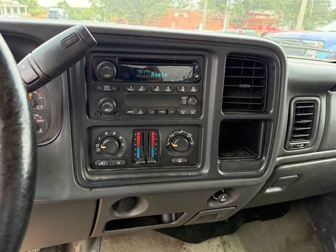 Used 2006 Chevrolet Silverado 2500 LT w/ Skid Plate Package AWD/4WD image 20