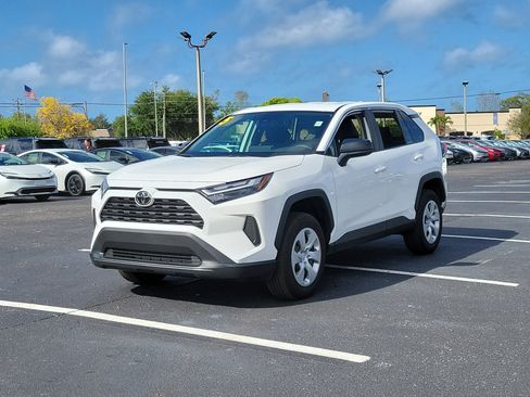 Used 2025 Toyota RAV4 LE image 3