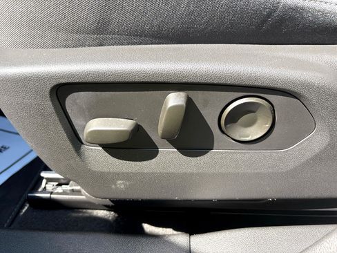 Used 2021 Buick Envision Essence w/ Technology Package I image 10