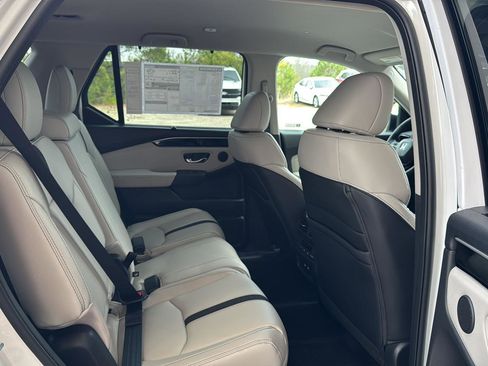 New 2026 Honda Pilot EX-L image 12