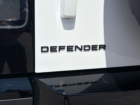 New 2026 Land Rover Defender 110 S AWD/4WD image 11