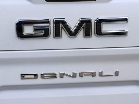 Used 2023 GMC Sierra 1500 Denali Ultimate image 10