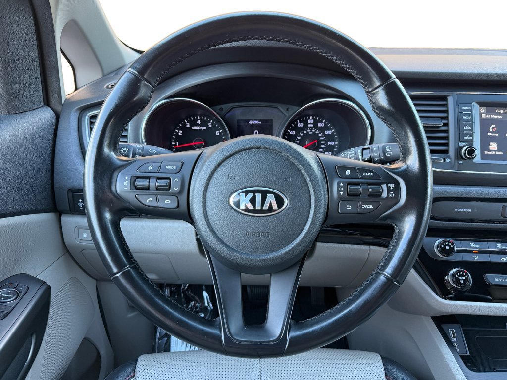 Used 2021 Kia Sedona EX FWD image 25