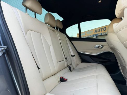 Used 2021 BMW 330i Sedan w/ Driving Assistance Package image 17