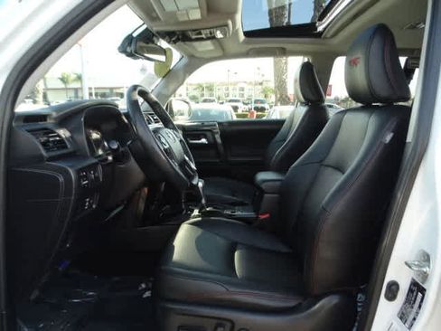 Certified 2024 Toyota 4Runner TRD Off-Road Premium w/ Moonroof Package image 18