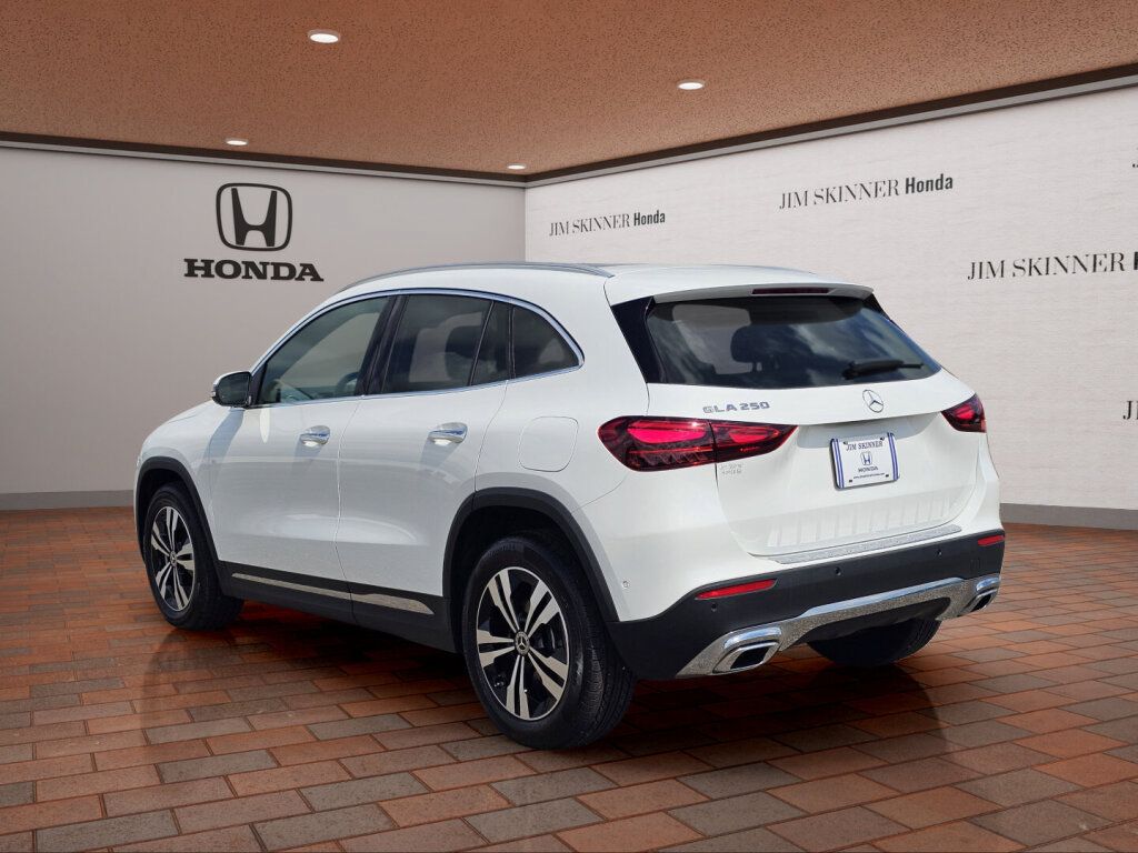 Used 2024 Mercedes-Benz GLA 250 image 12