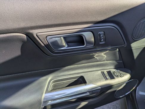 Certified 2020 Ford Mustang Coupe RWD image 17