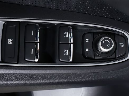 Used 2023 Subaru Ascent Limited w/ Technology Package image 42